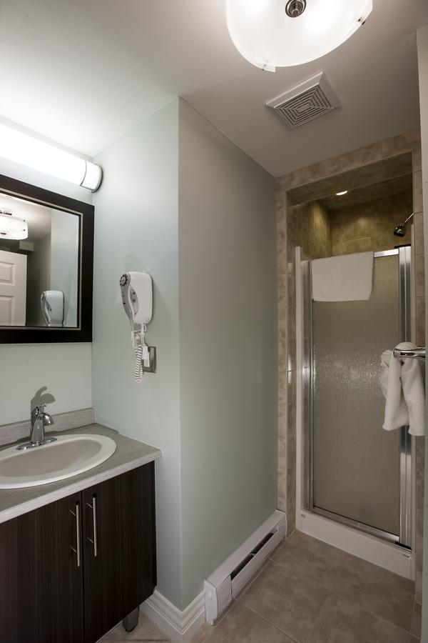 Homeport Apartment Hotel 세인트존스 외부 사진